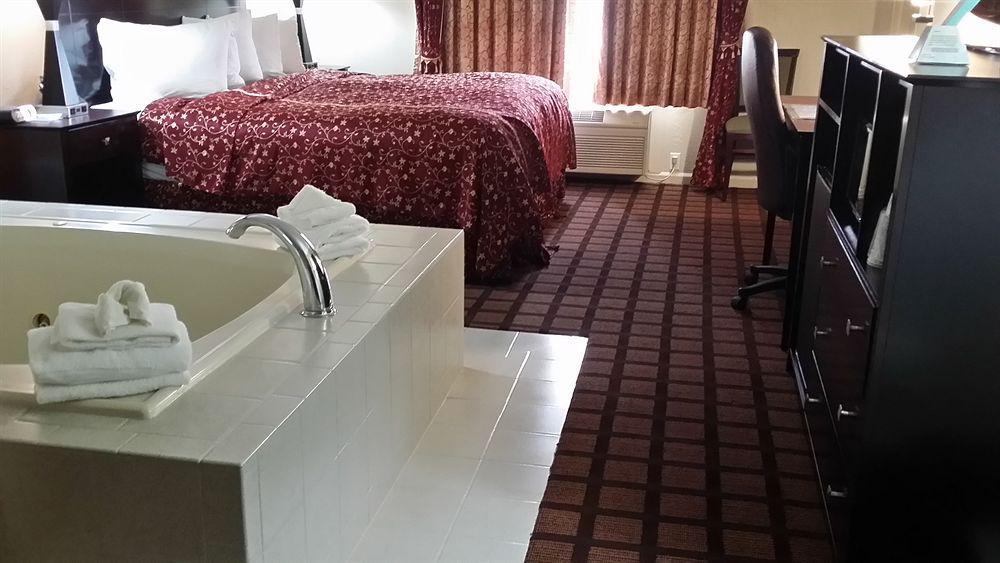 Hotel Western Oakbrook 3*