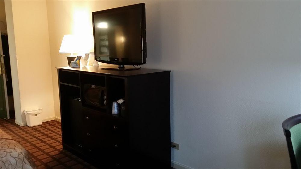 Western Oakbrook Hotel 3*